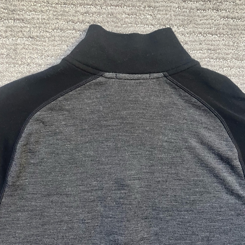 Smartwool Men’s Long Sleeve Half-Zip Pullover in Black and Charcoal - Picture 11 of 13